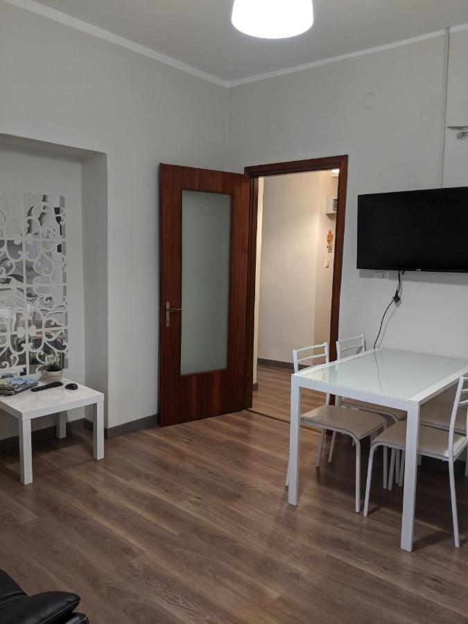 Verbania Centro Storico 2 Camere Buitenkant foto