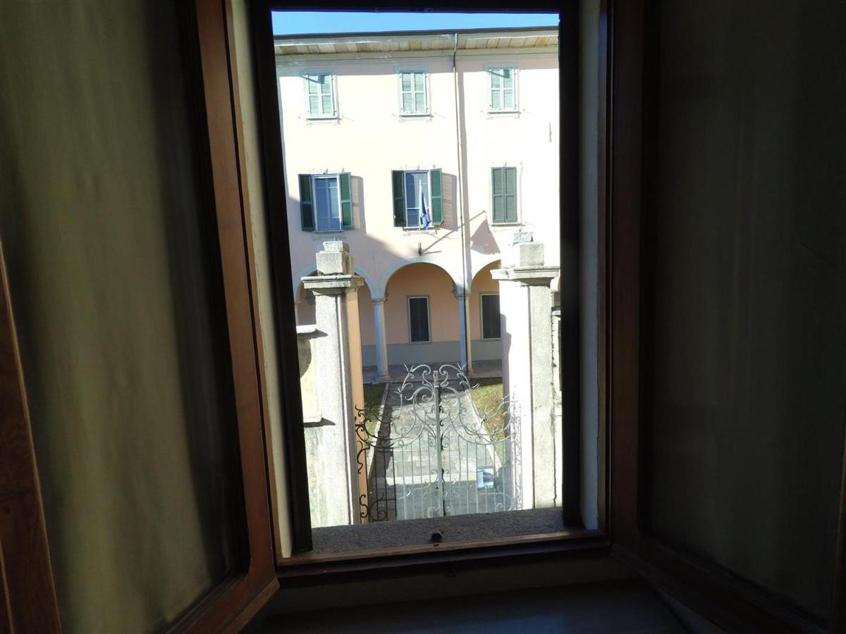 Verbania Centro Storico 2 Camere Buitenkant foto